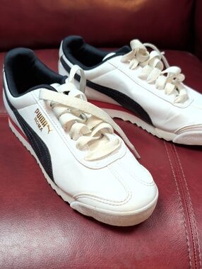 Puma Roma White Sneakers Athletic Women's Shoes Size 5